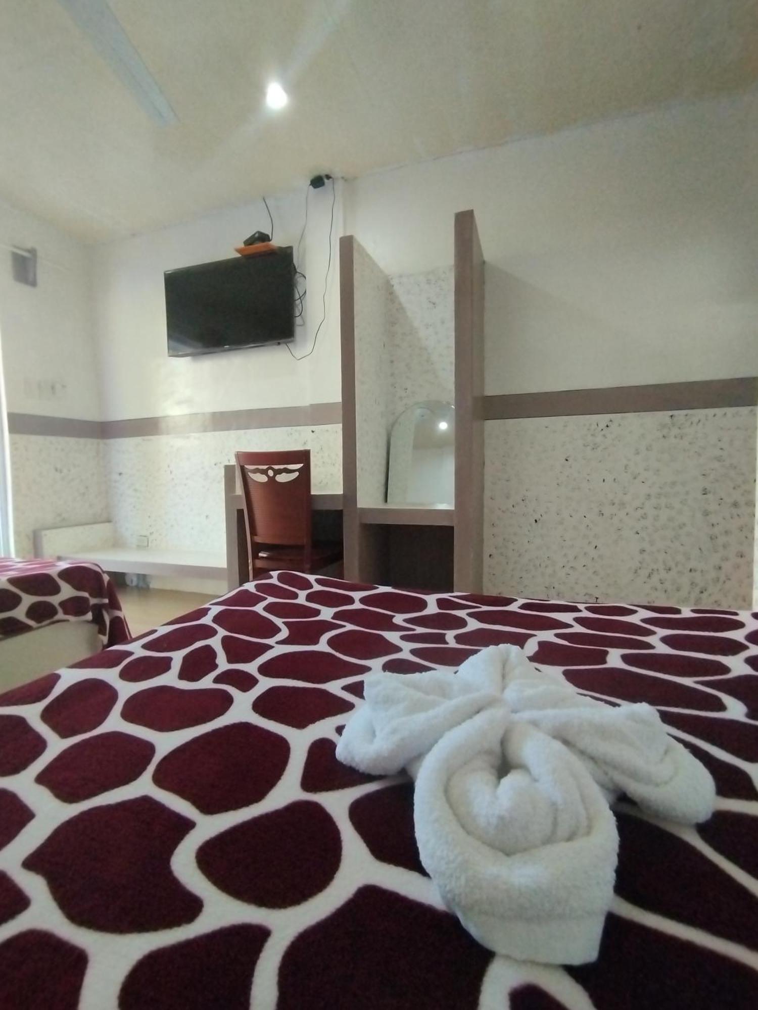 Chibel Summer Riverside Hotel El Nido Bagian luar foto
