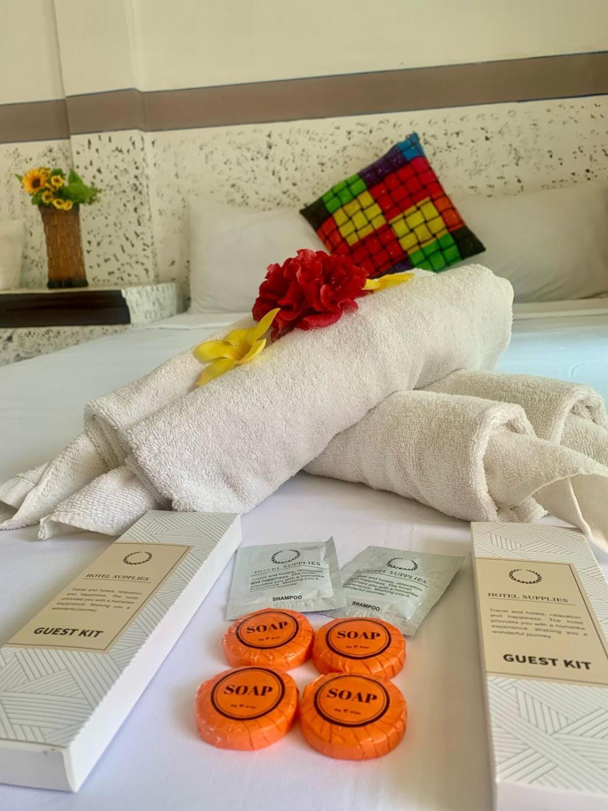 Chibel Summer Riverside Hotel El Nido Bagian luar foto